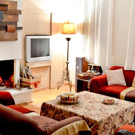 Elegant Stone Mansion In Historic Mystras Apartment Luaran gambar